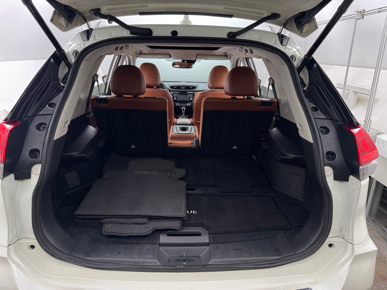 Thumbnail: 2017 Nissan Rogue - 6