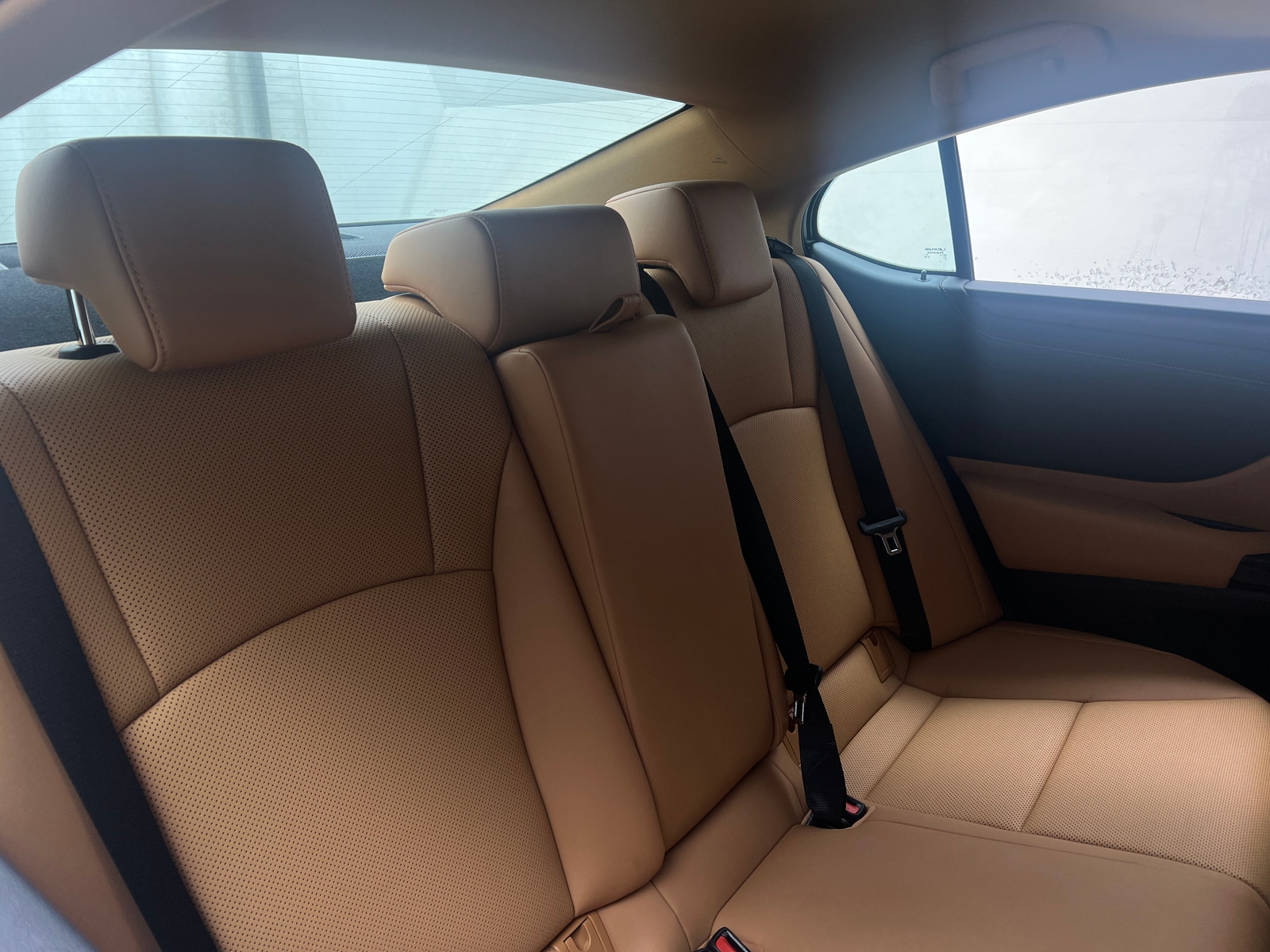 Thumbnail: 2022 Lexus ES - 5