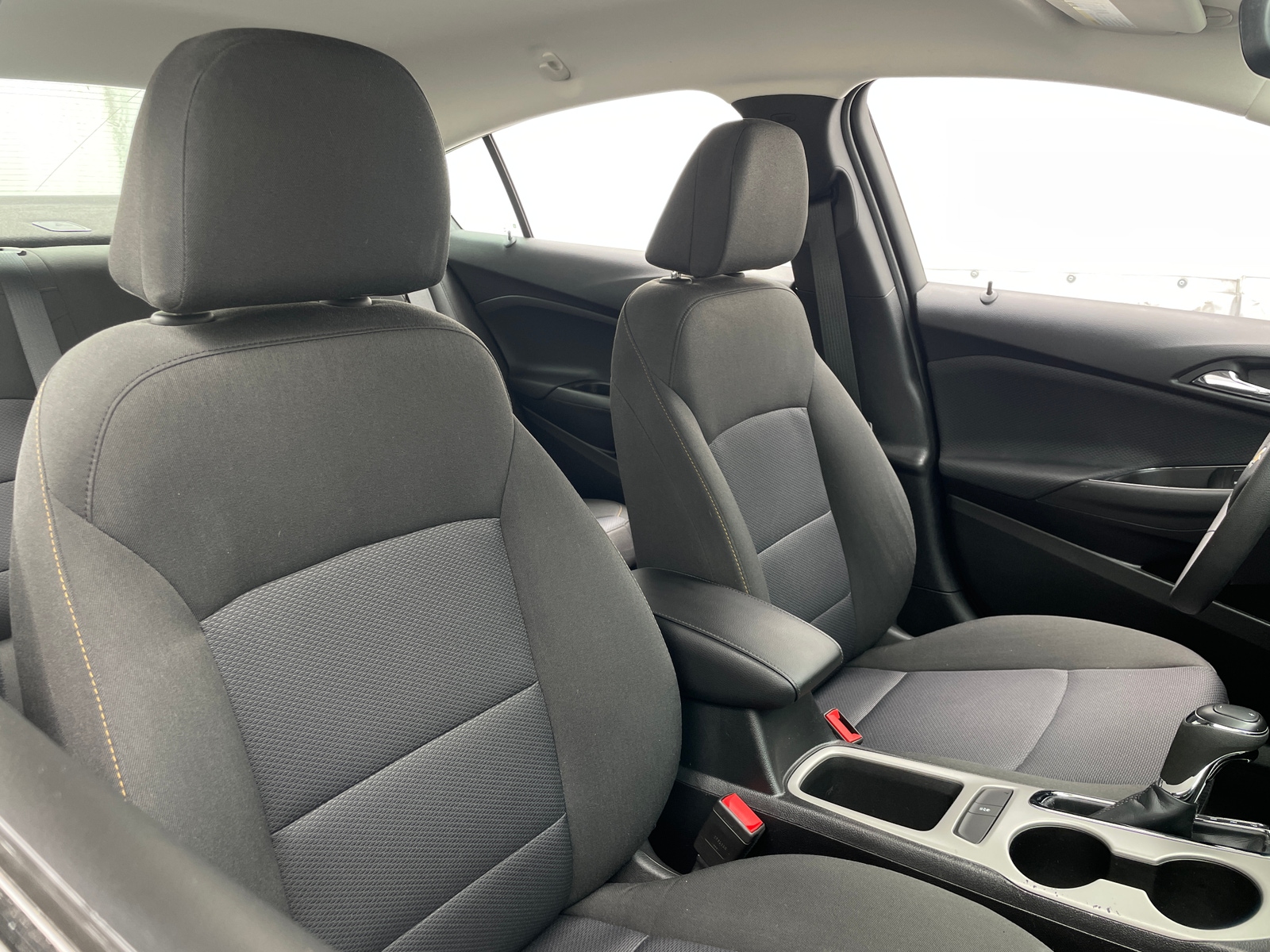 Thumbnail: 2018 Chevrolet Cruze - 2