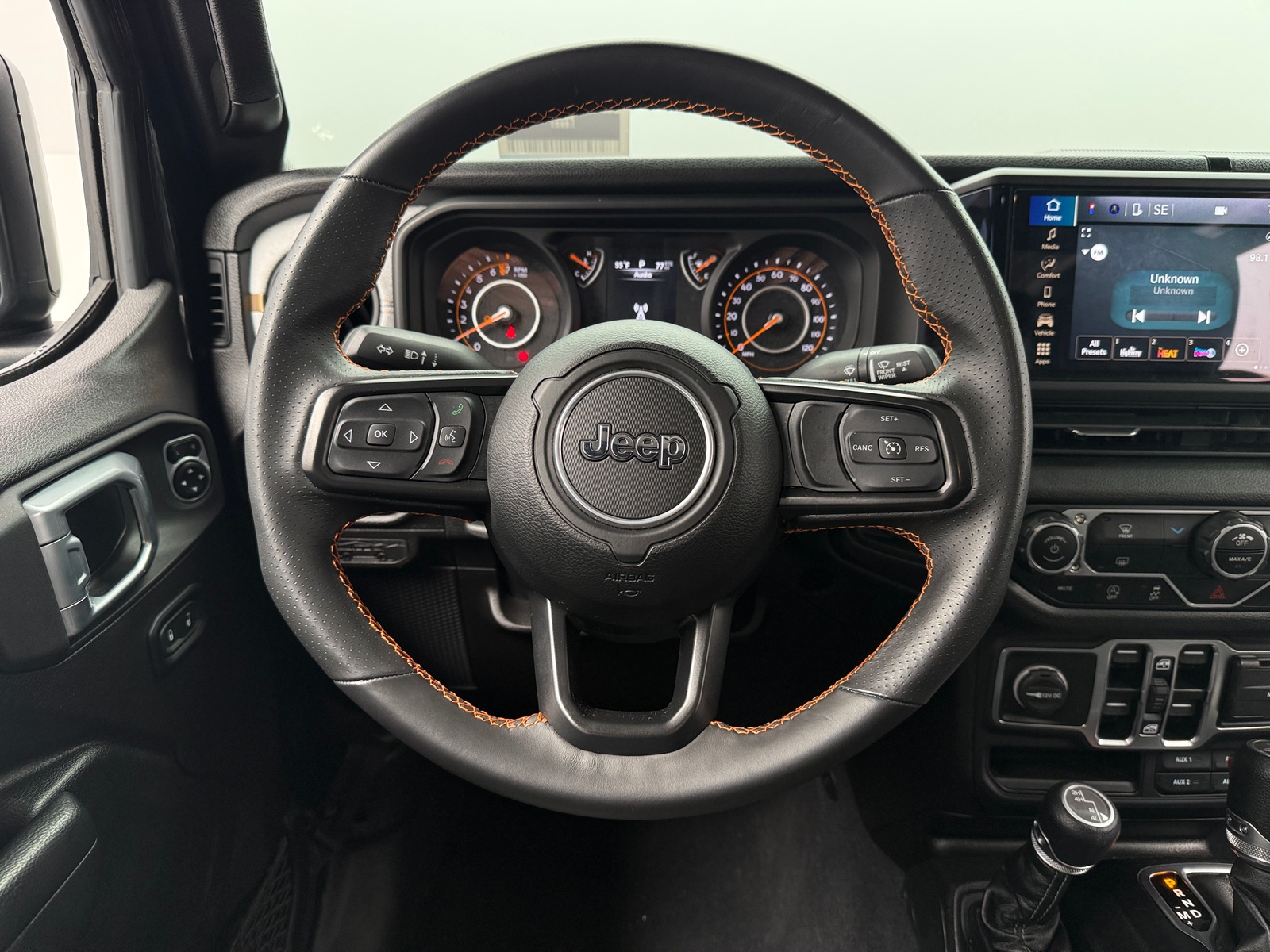 Thumbnail: 2024 Jeep Gladiator - 5