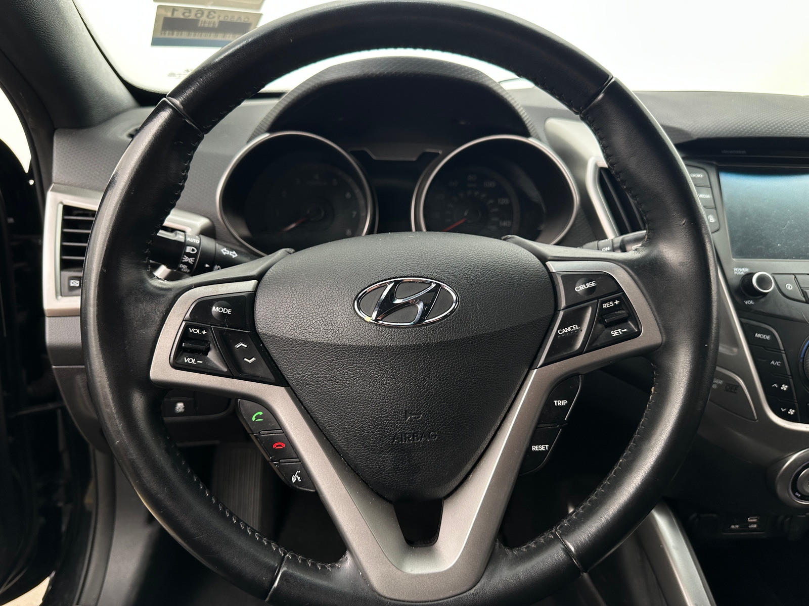 Thumbnail: 2017 Hyundai Veloster - 5