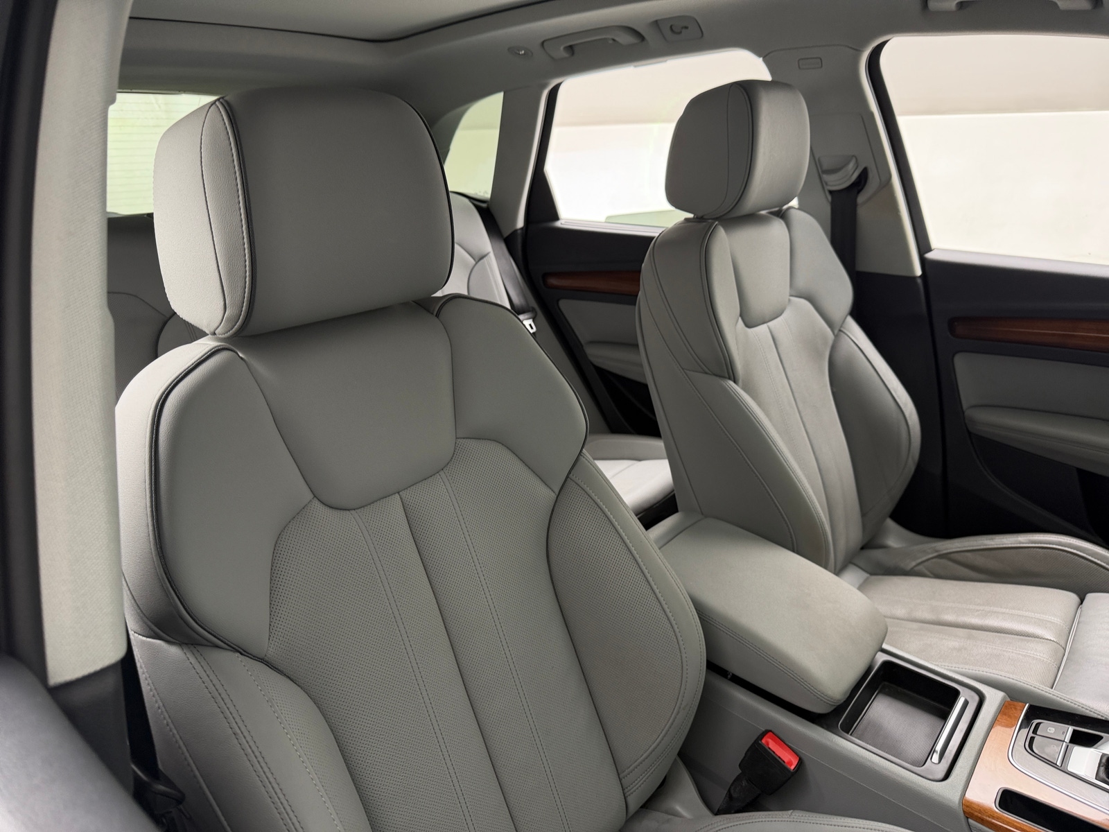 Thumbnail: 2022 Audi Q5 - 2