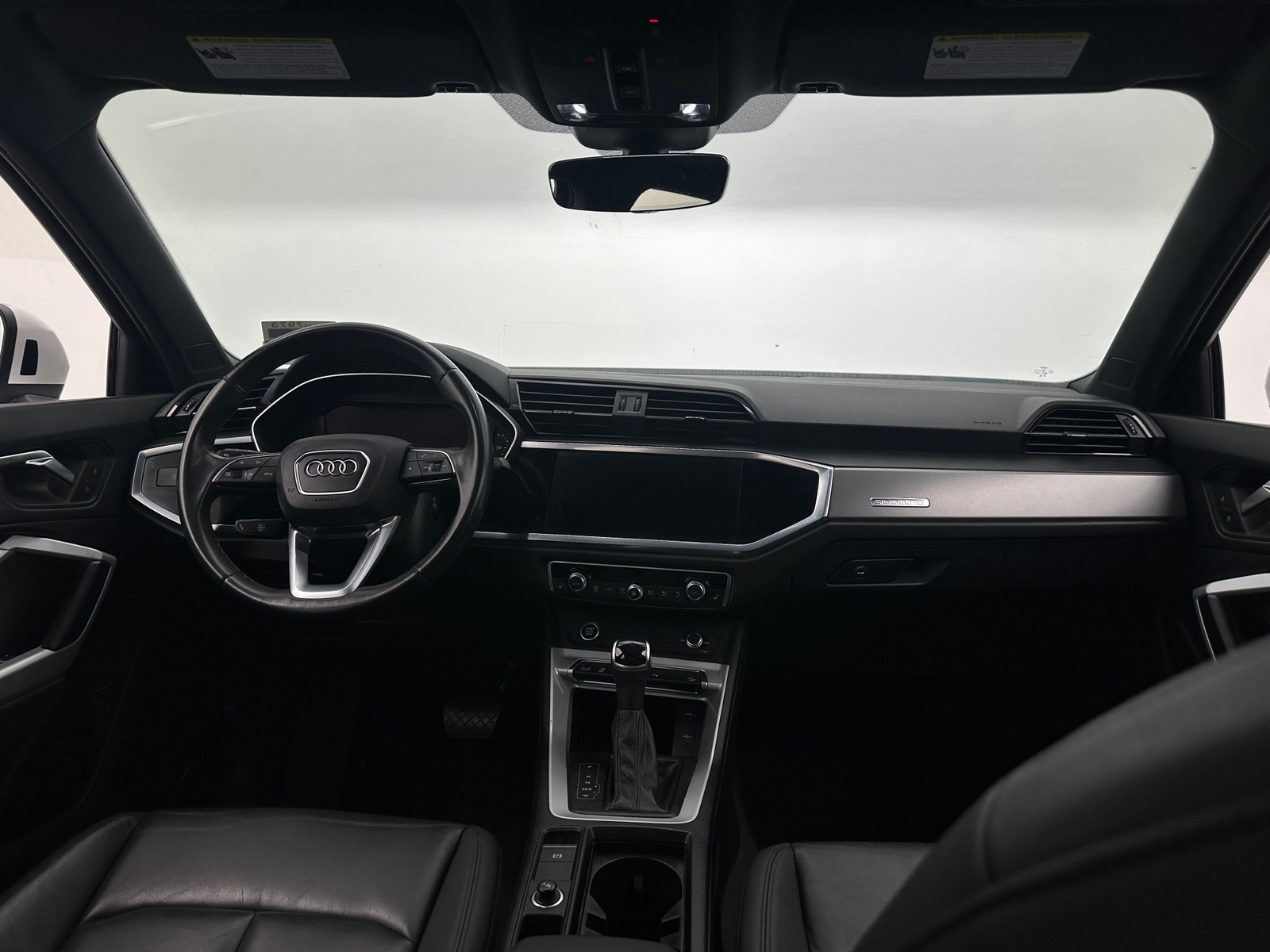 Thumbnail: 2023 Audi Q3 - 2