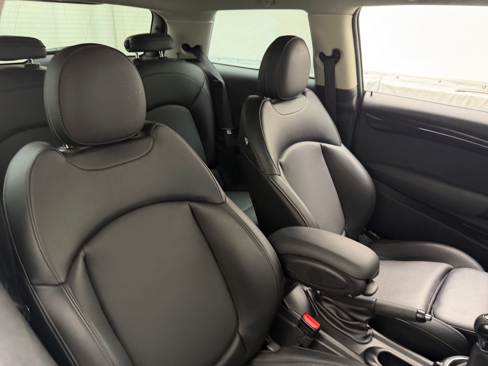 Thumbnail: 2015 MINI Cooper Hardtop - 2