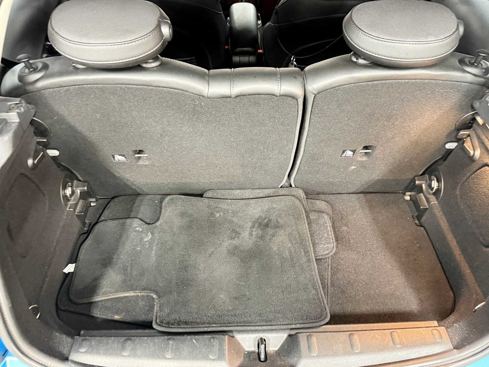 Thumbnail: 2015 MINI Cooper Hardtop - 7