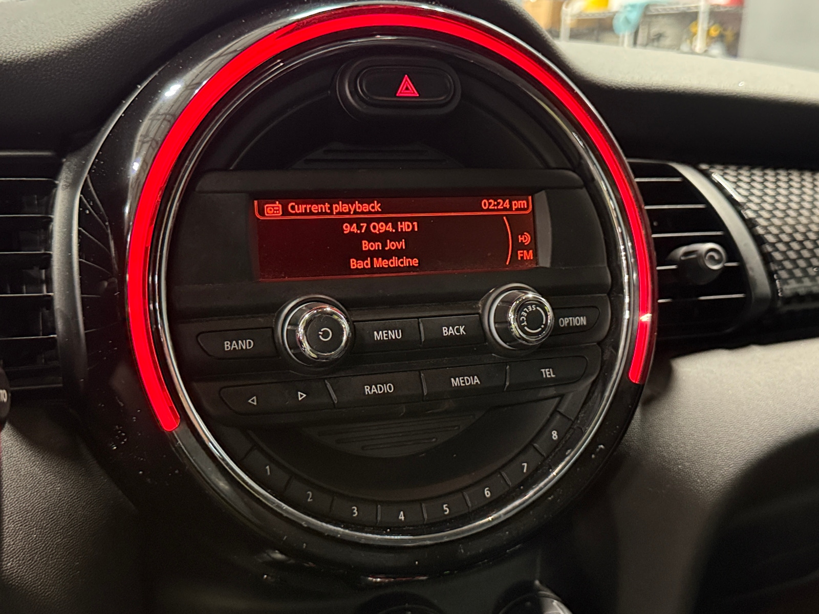 Thumbnail: 2015 MINI Cooper Hardtop - 4