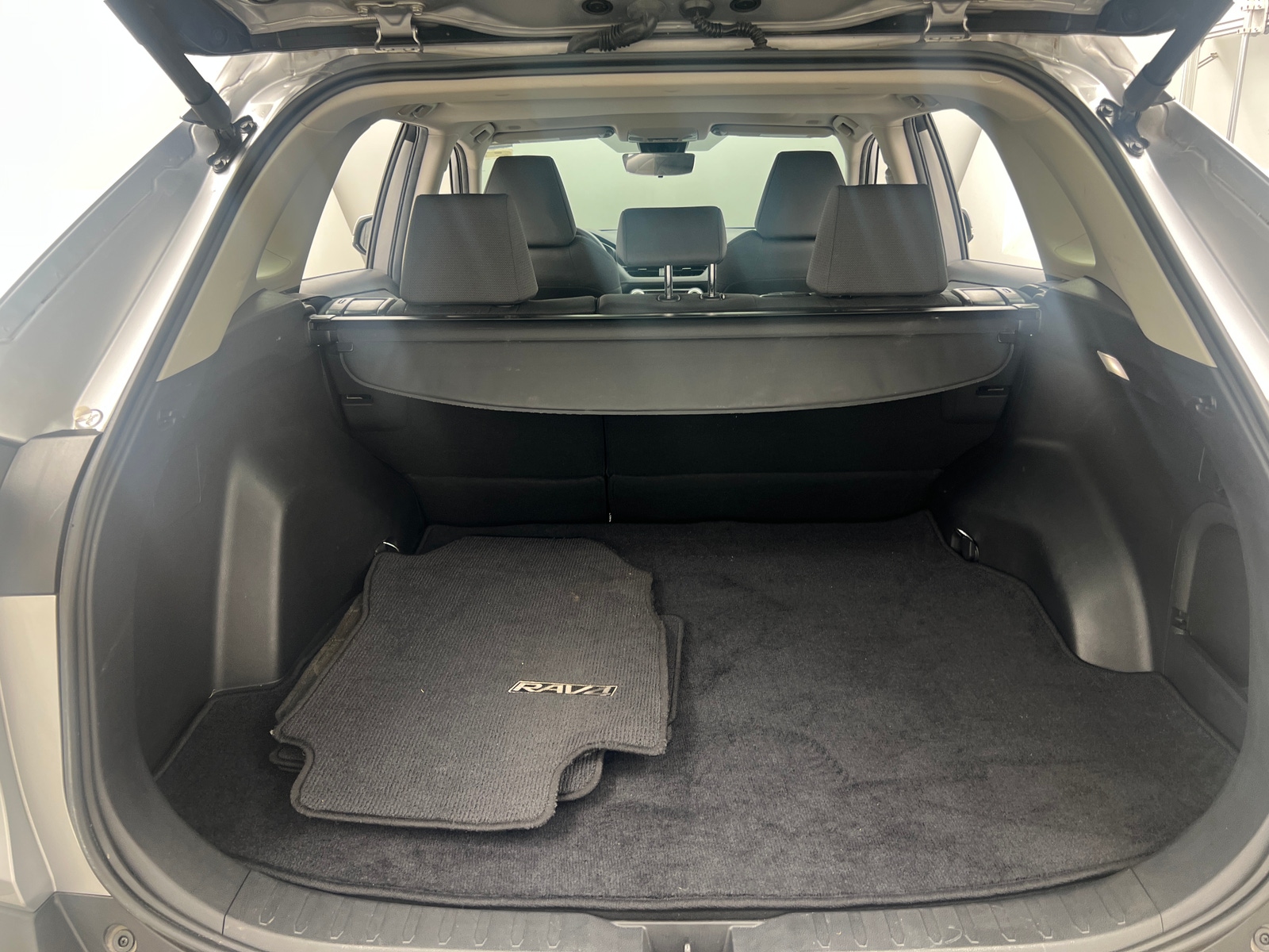 Thumbnail: 2024 Toyota RAV4 - 7