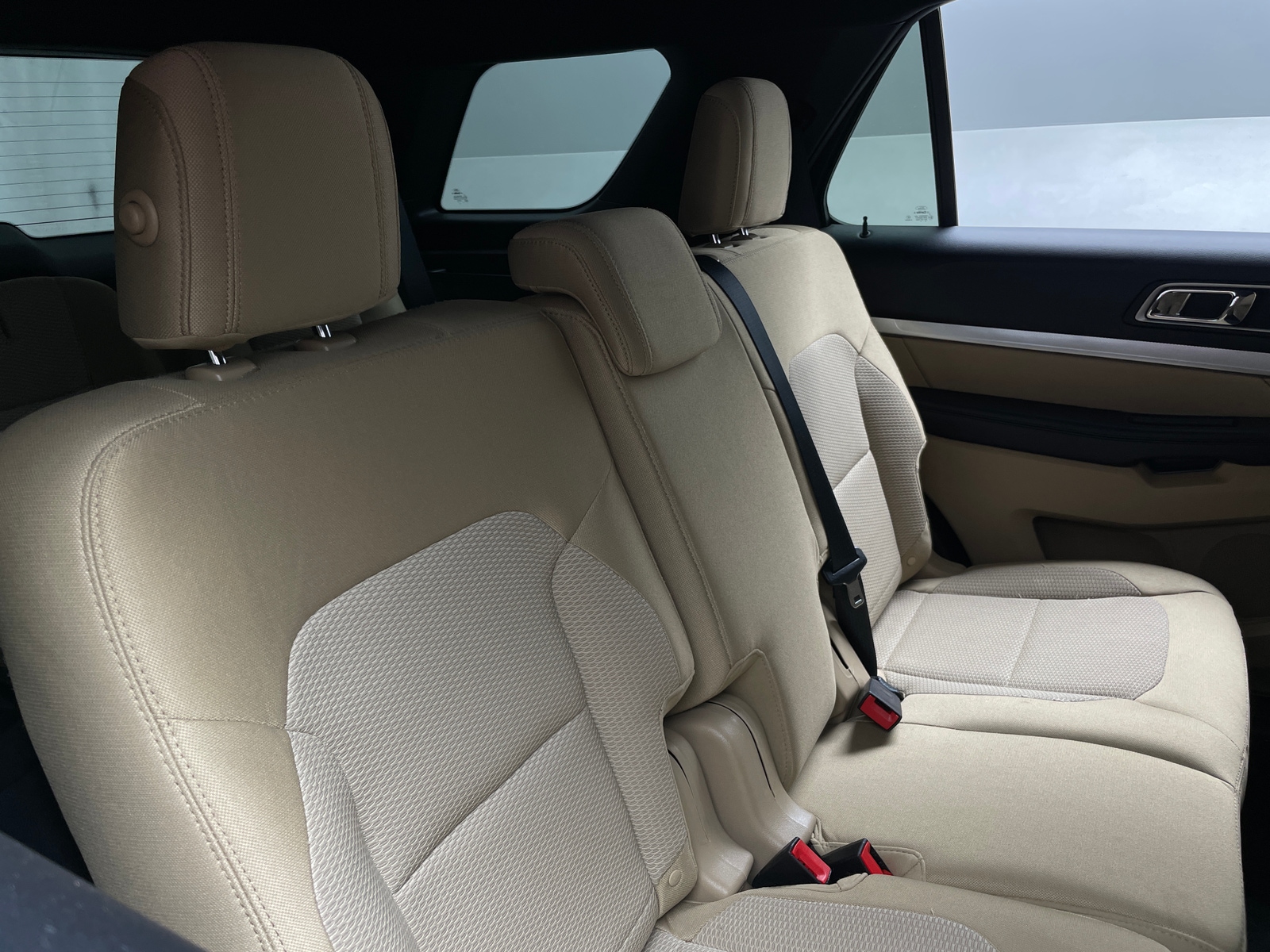 Thumbnail: 2016 Ford Explorer - 6