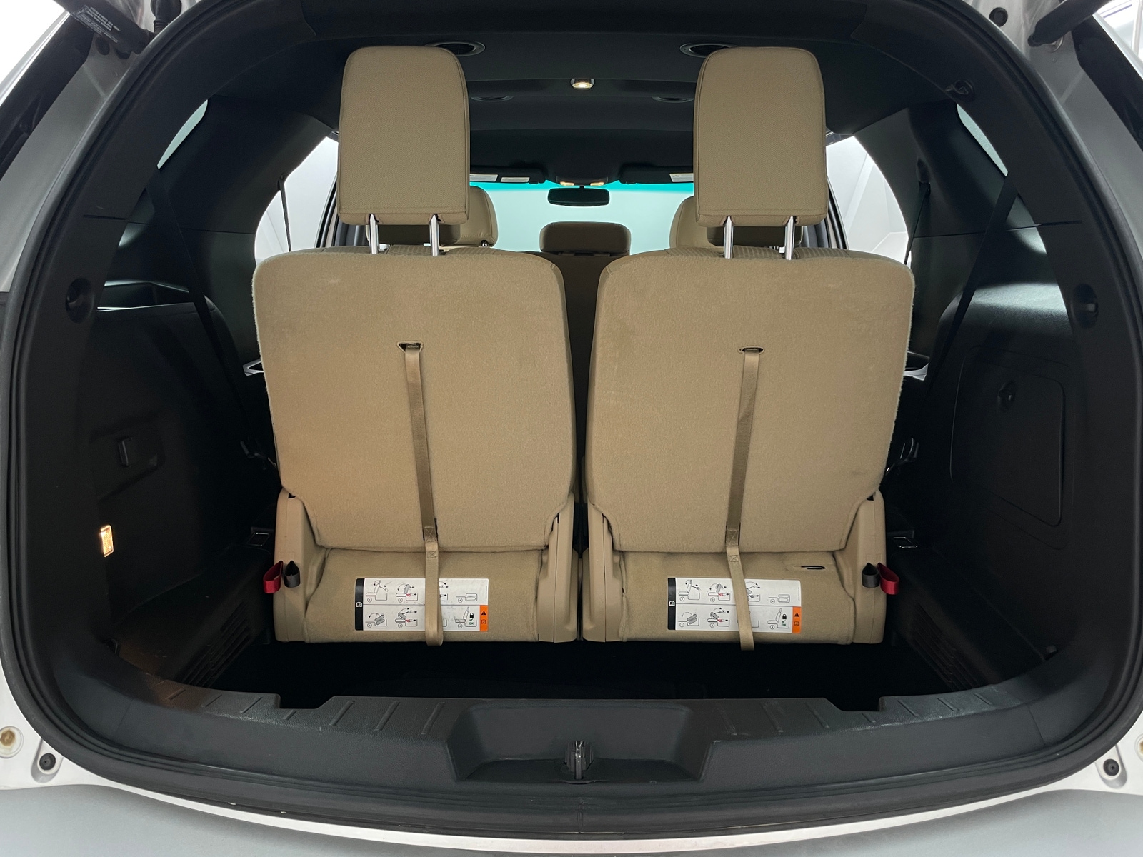 Thumbnail: 2016 Ford Explorer - 7