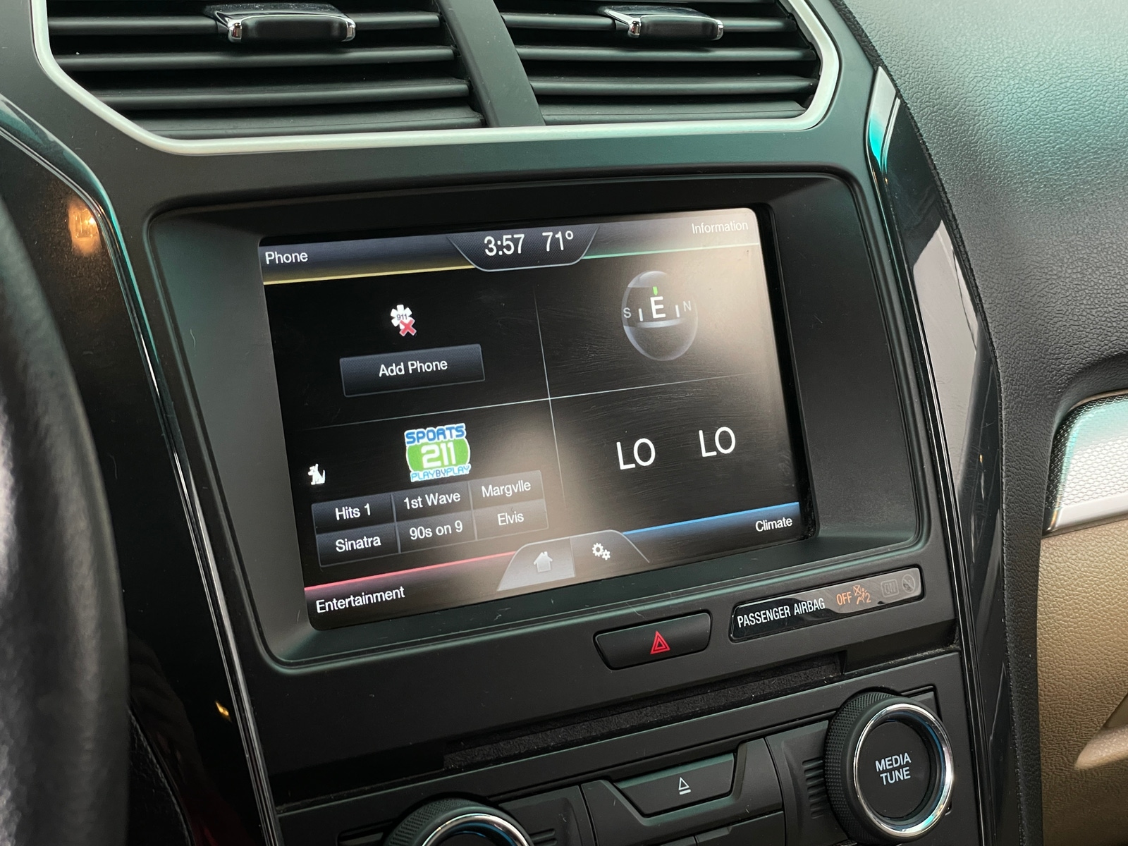 Thumbnail: 2016 Ford Explorer - 4