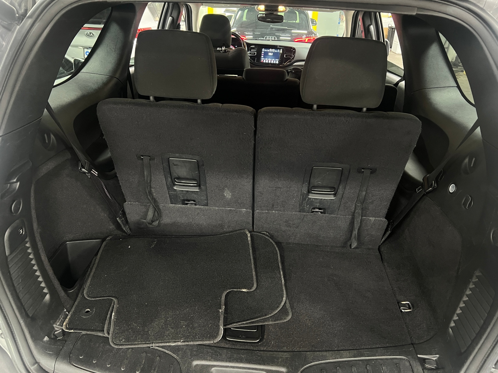 Thumbnail: 2021 Dodge Durango - 7