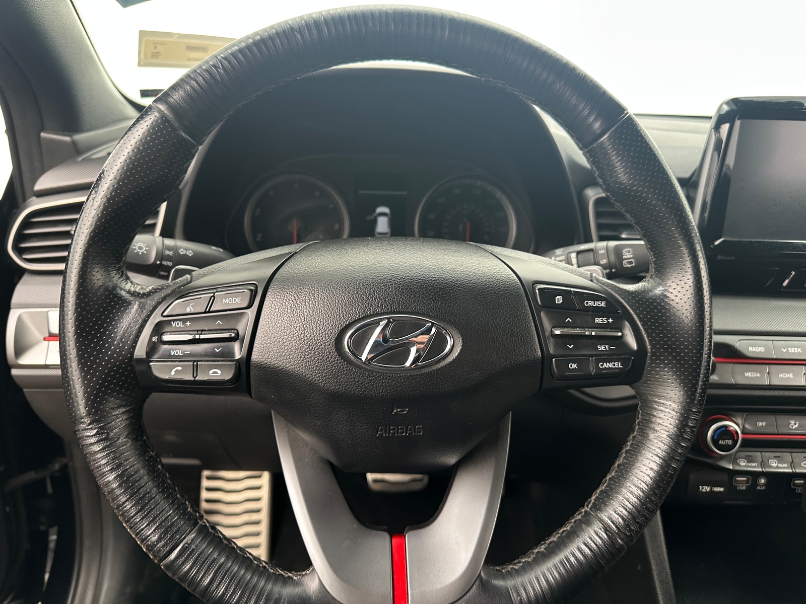 Thumbnail: 2019 Hyundai Veloster - 5