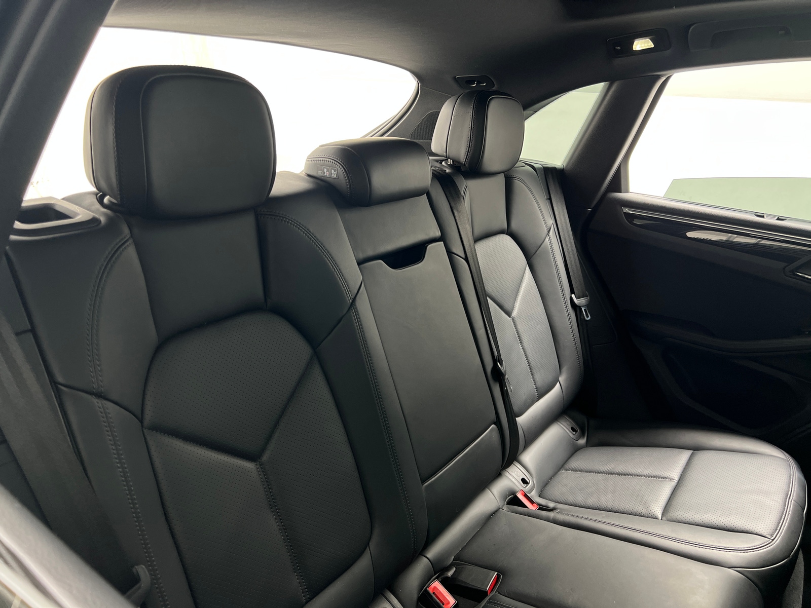 Thumbnail: 2023 Porsche Macan - 5