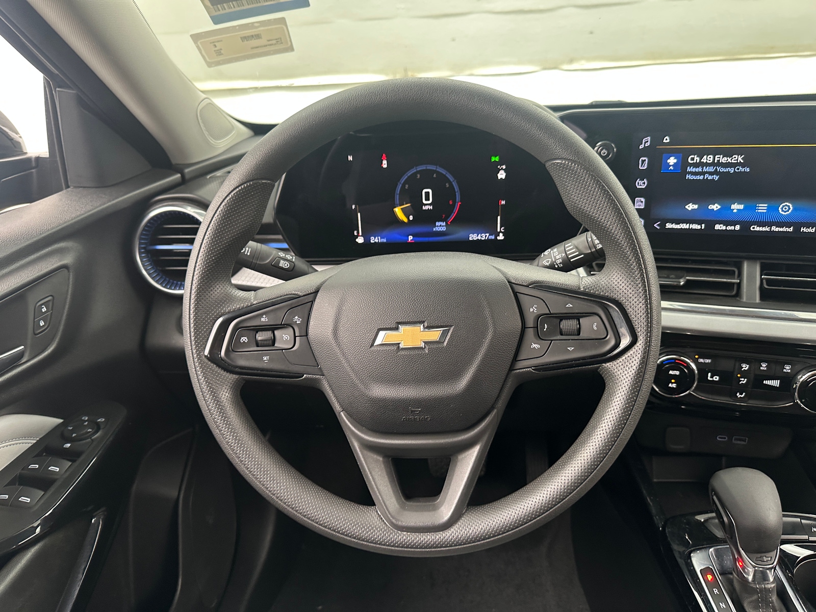 Thumbnail: 2025 Chevrolet Trax - 5