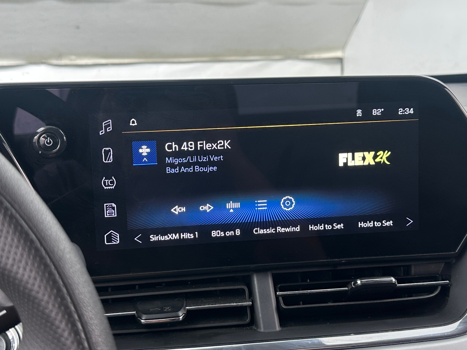 Thumbnail: 2025 Chevrolet Trax - 4