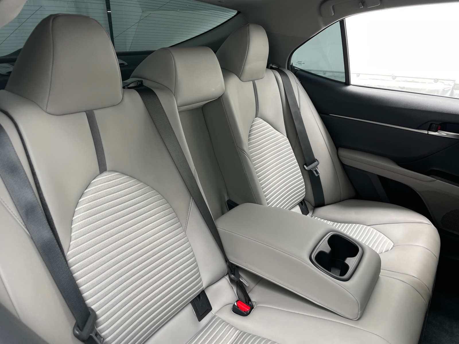 Thumbnail: 2022 Toyota Camry - 5