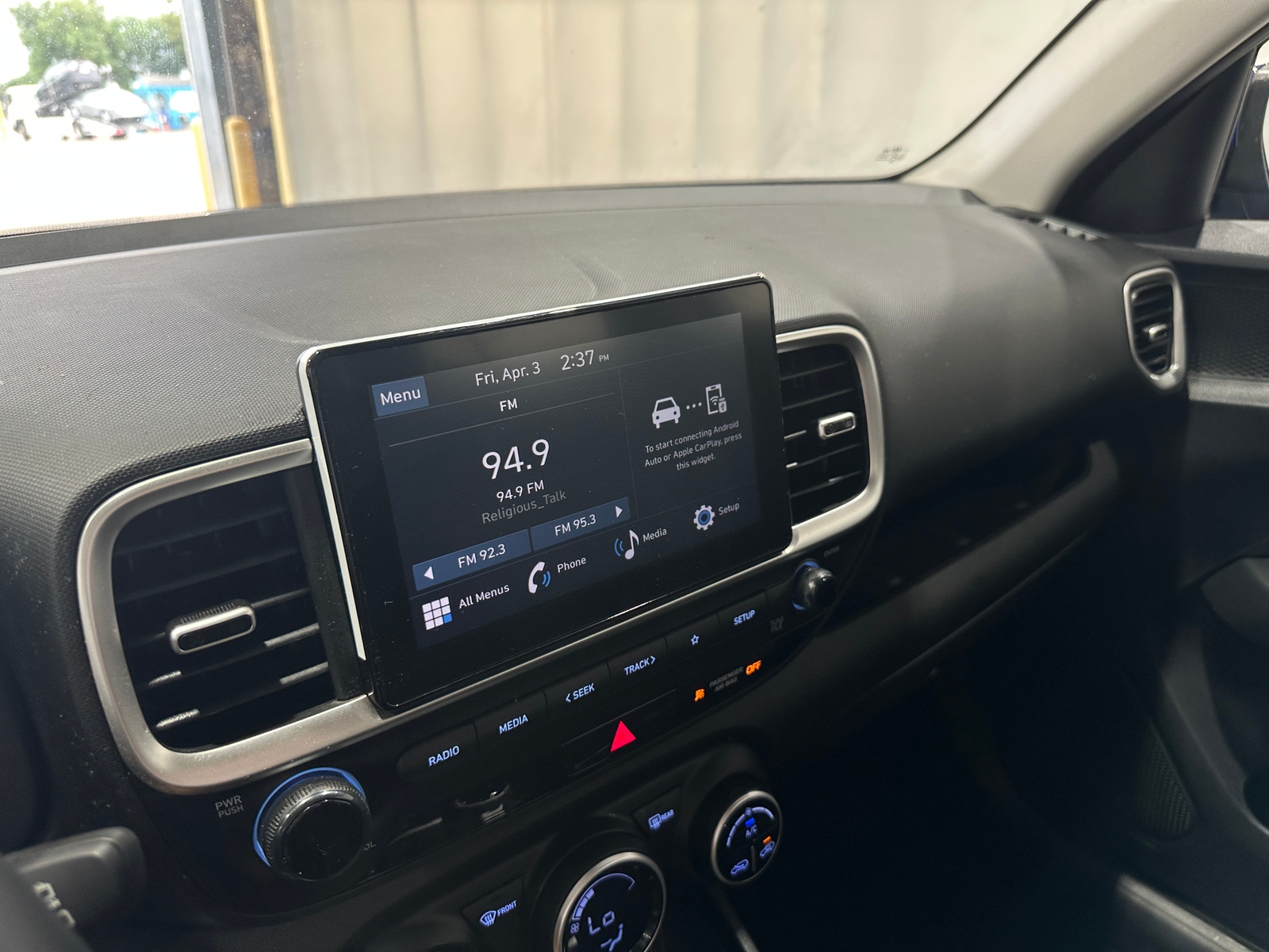 Thumbnail: 2025 Hyundai Venue - 4