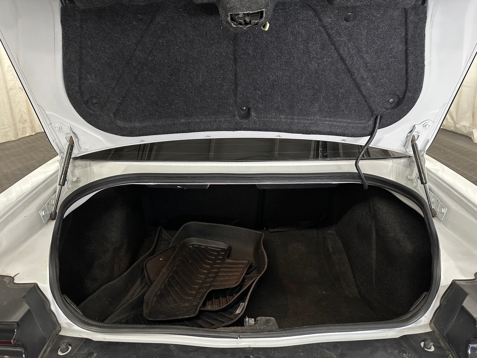 Thumbnail: 2020 Dodge Challenger - 5