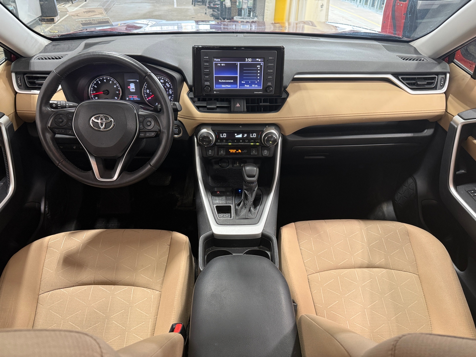 Thumbnail: 2021 Toyota RAV4 - 3