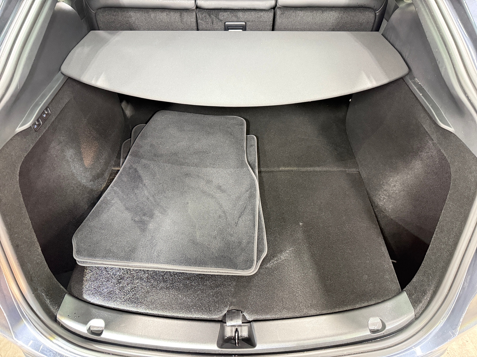 Thumbnail: 2023 Tesla Model Y - 6