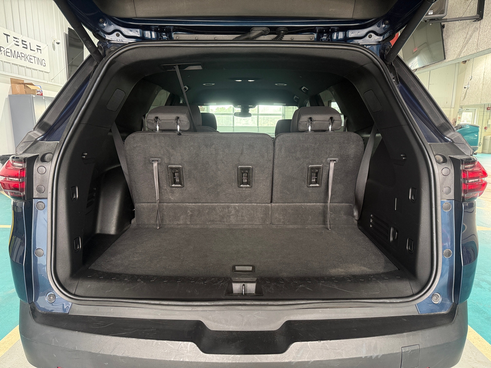 Thumbnail: 2023 Chevrolet Traverse - 7