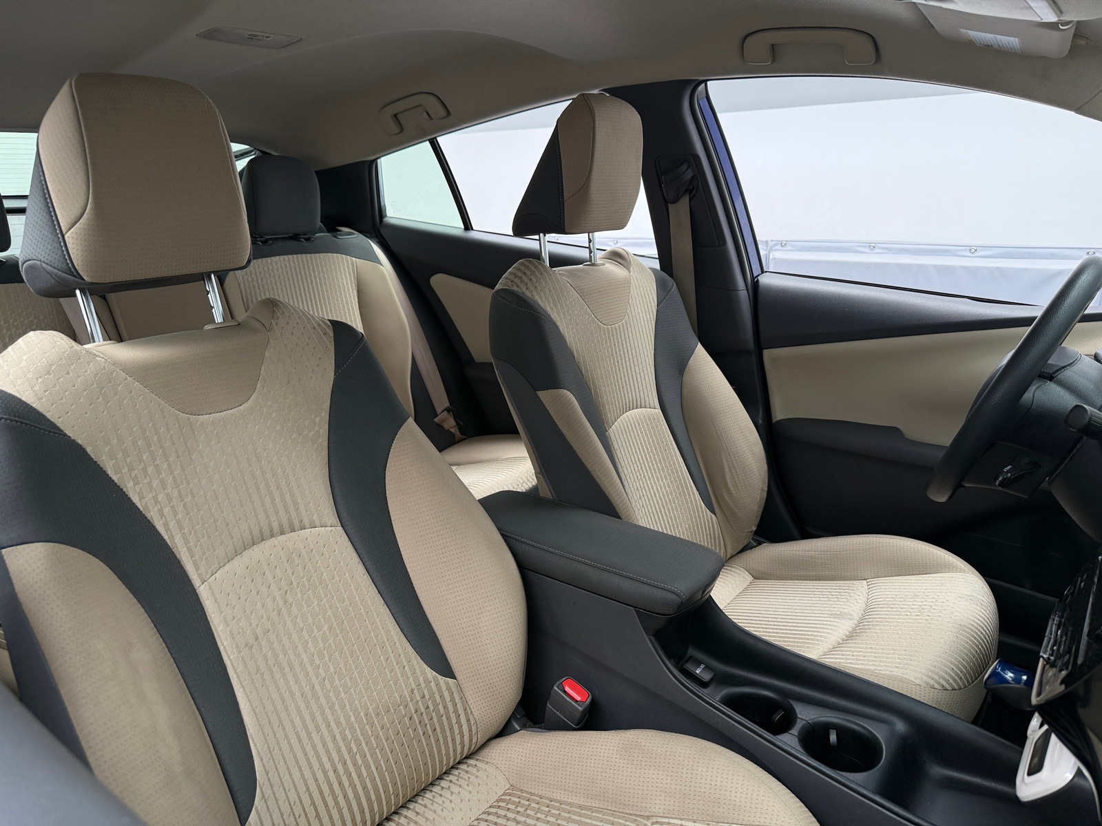 Thumbnail: 2016 Toyota Prius - 2