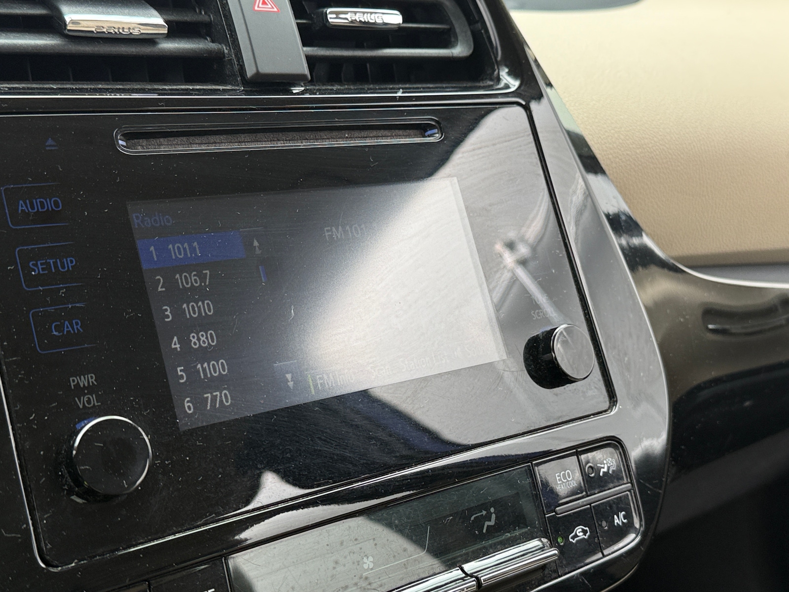 Thumbnail: 2016 Toyota Prius - 4