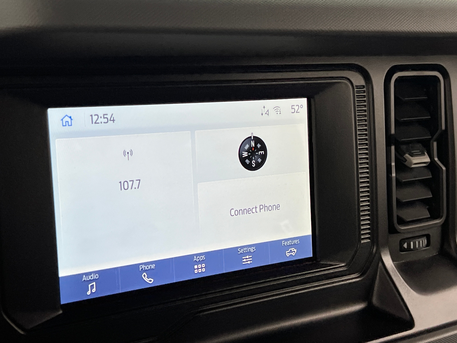 Thumbnail: 2022 Ford Bronco - 3