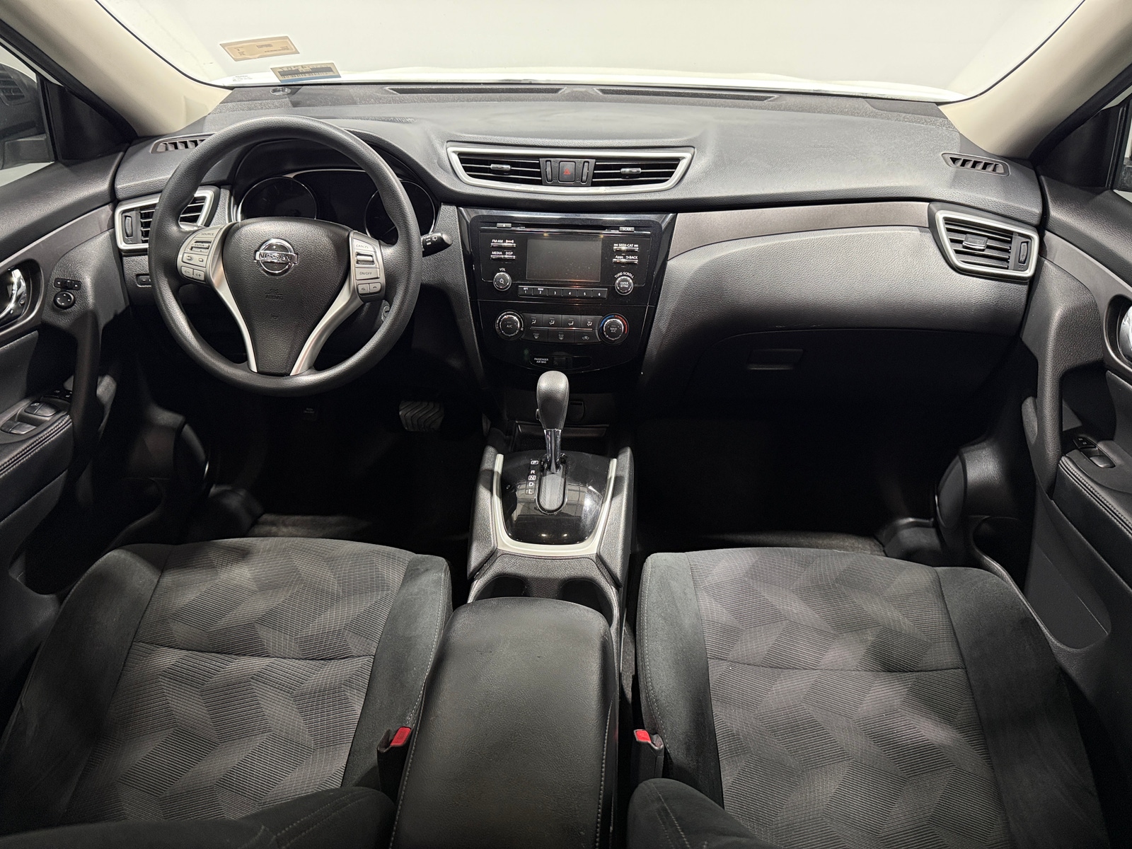 Thumbnail: 2016 Nissan Rogue - 3