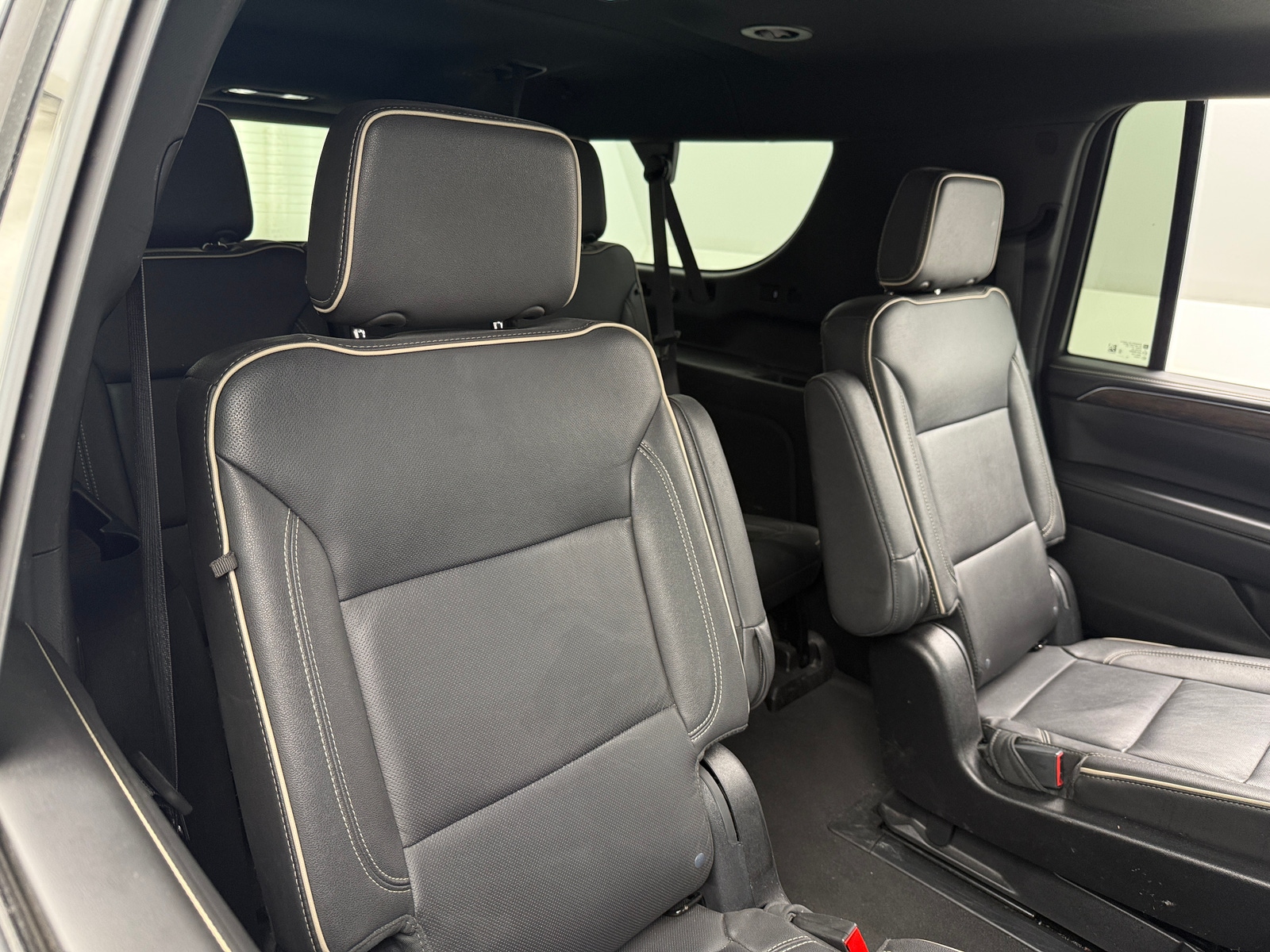 Thumbnail: 2023 Chevrolet Suburban - 5