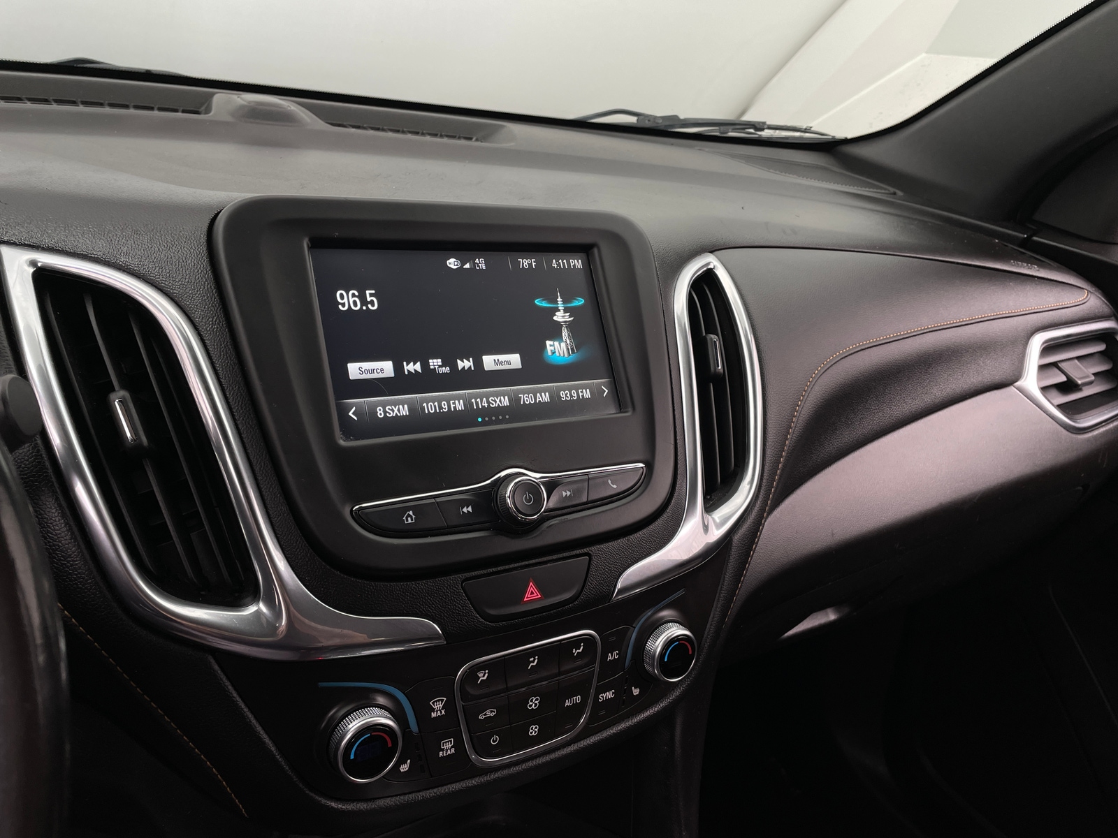 Thumbnail: 2018 Chevrolet Equinox - 4