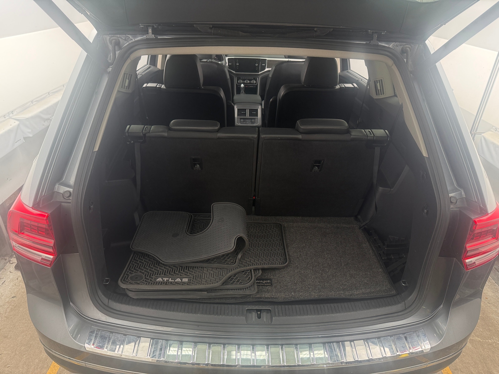 Thumbnail: 2019 Volkswagen Atlas - 6