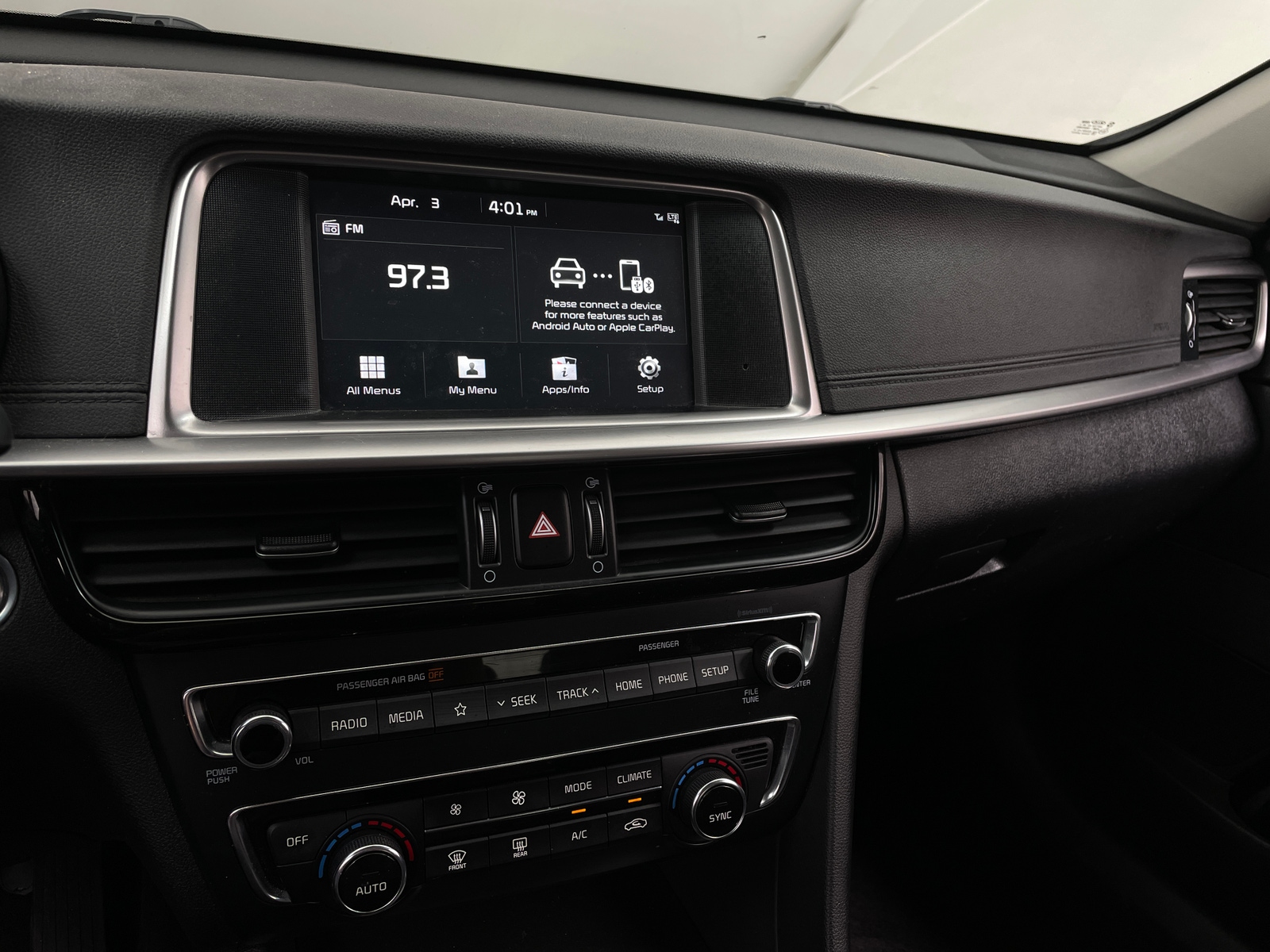 Thumbnail: 2019 Kia Optima - 3