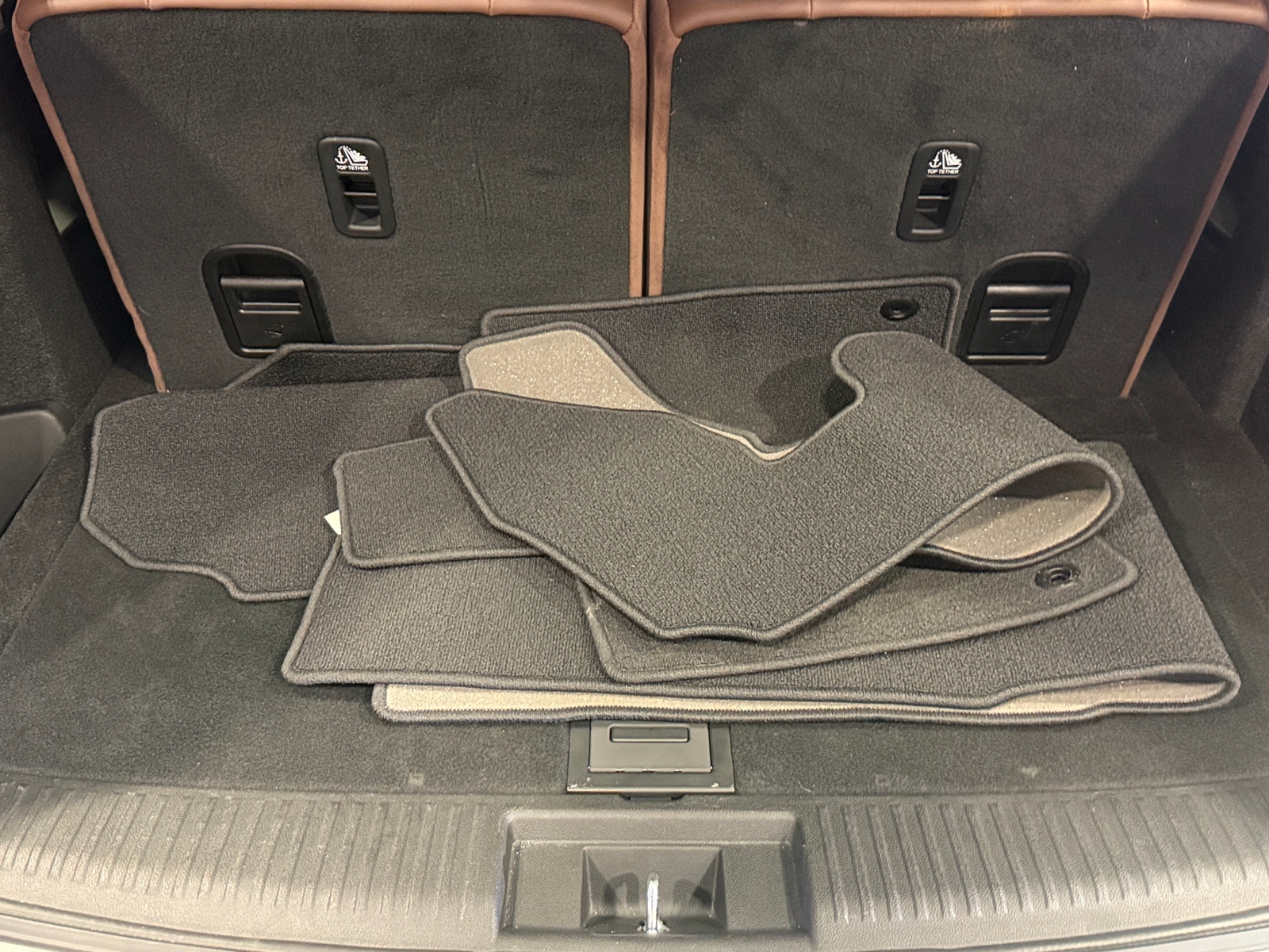 Thumbnail: 2025 Acura MDX - 6