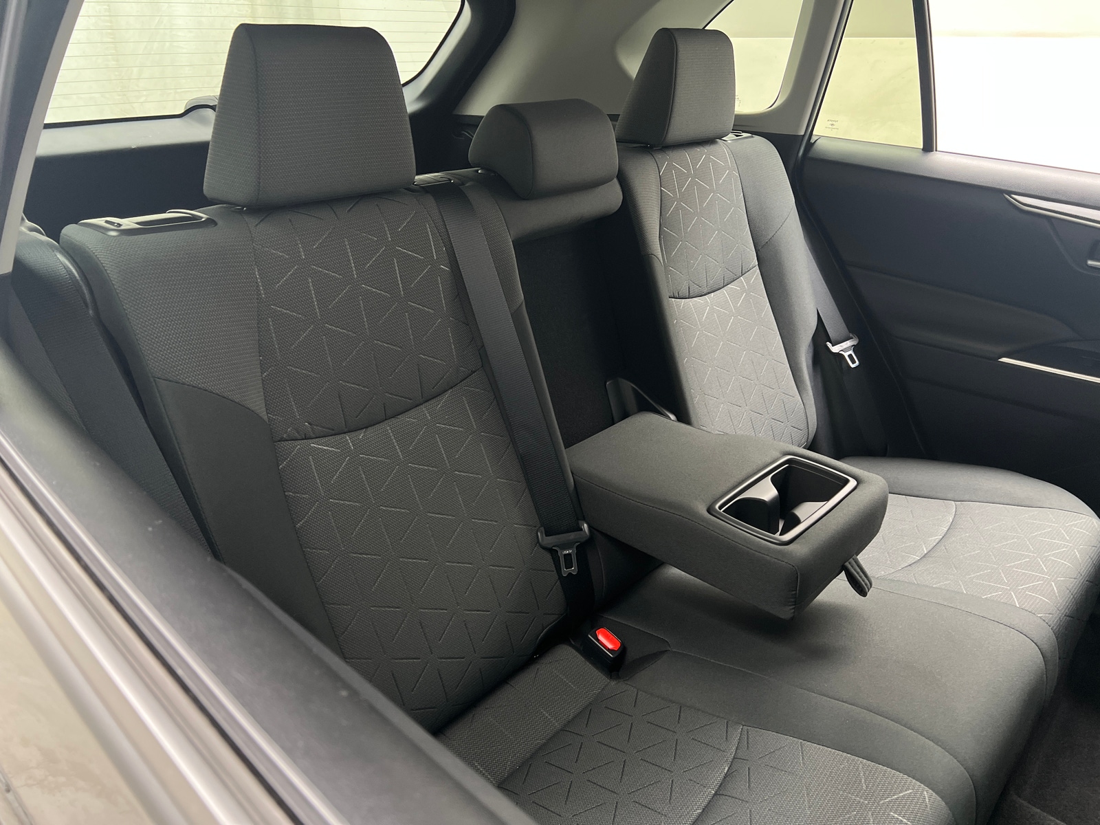 Thumbnail: 2020 Toyota RAV4 - 6