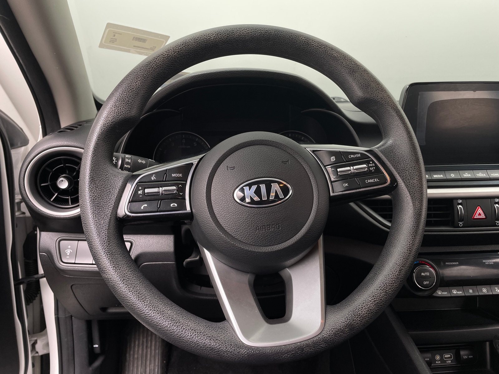 Thumbnail: 2019 Kia Forte - 5