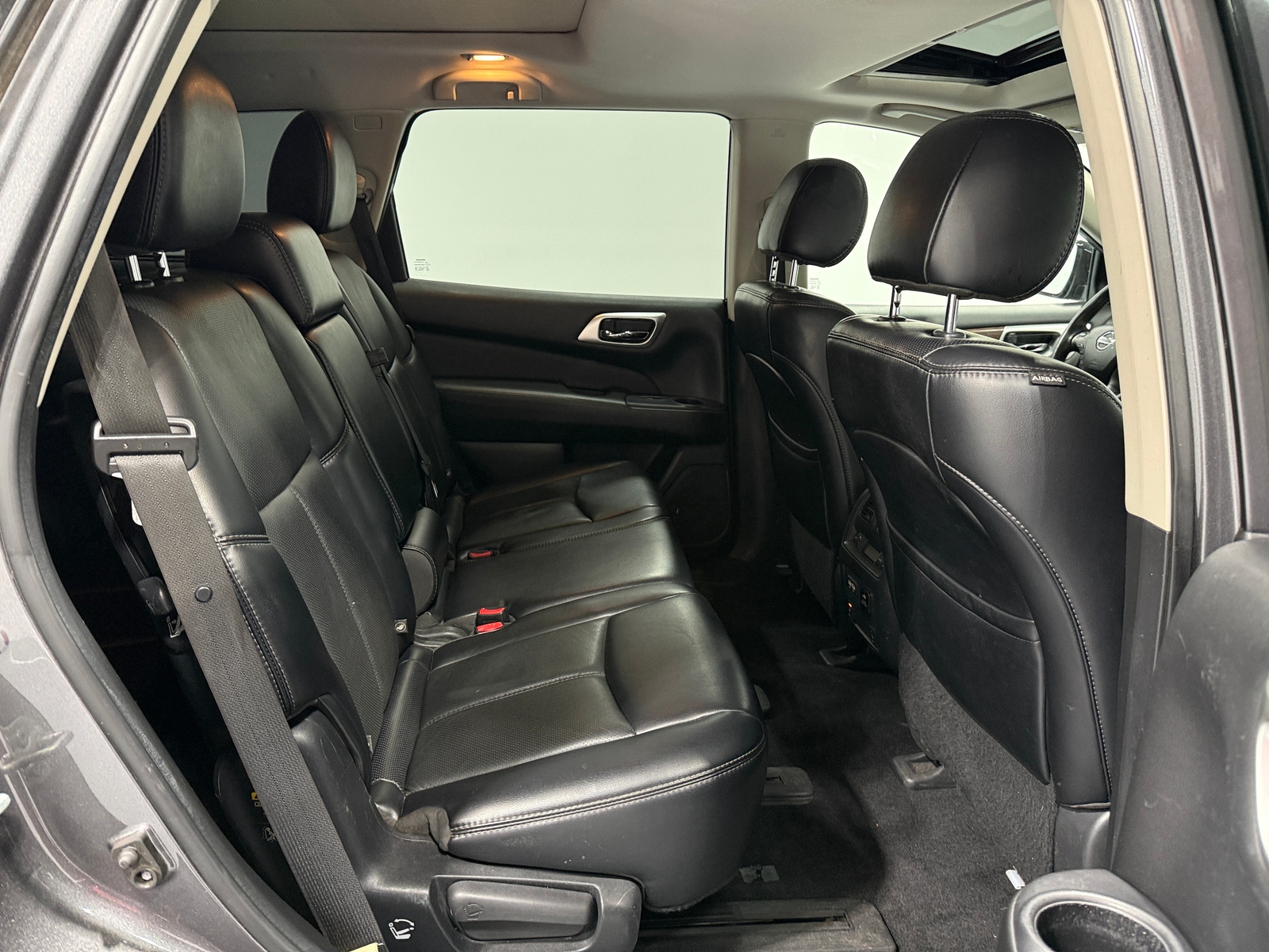 Thumbnail: 2017 Nissan Pathfinder - 5