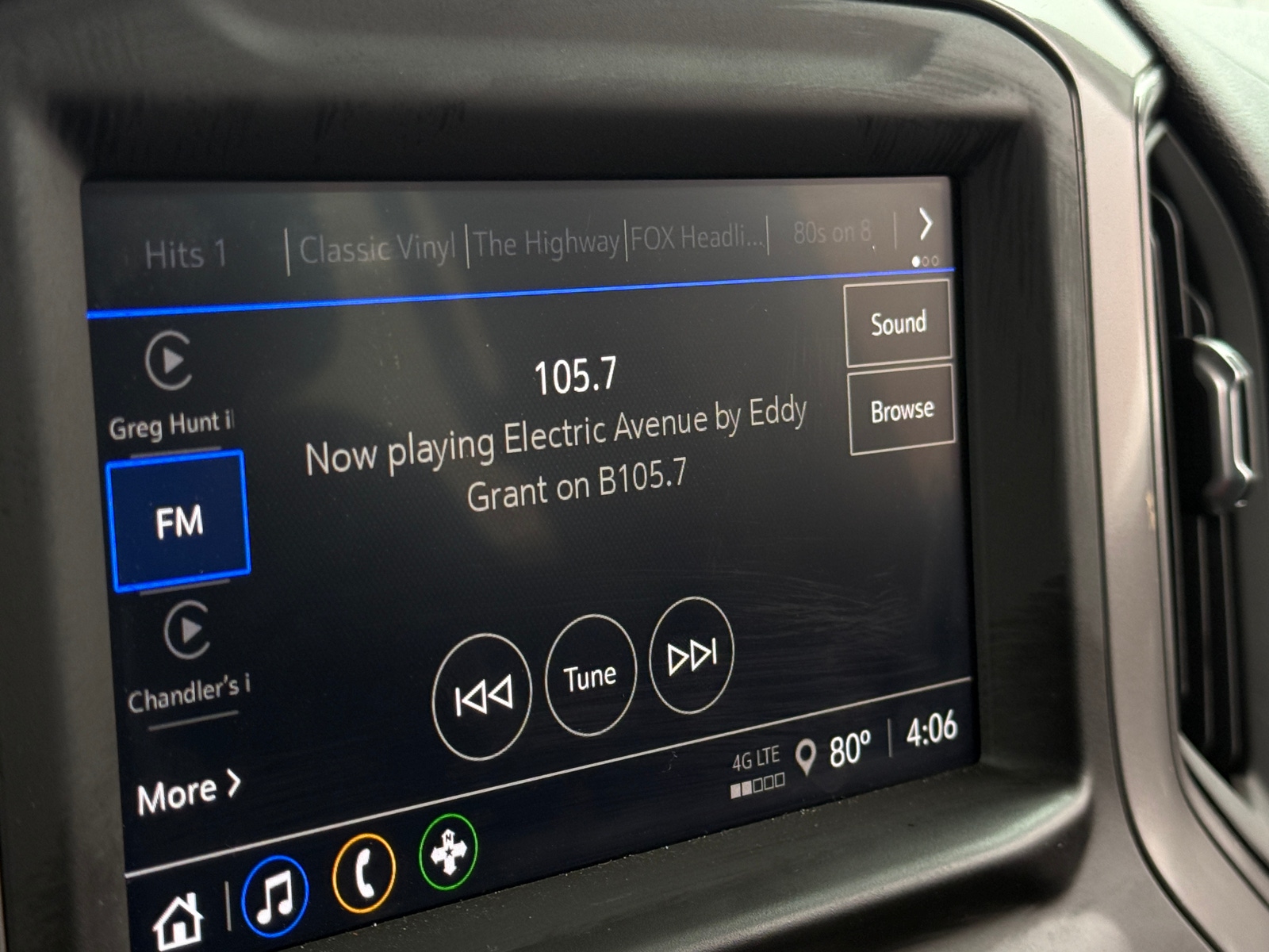 Thumbnail: 2022 Chevrolet Silverado 1500 - 4