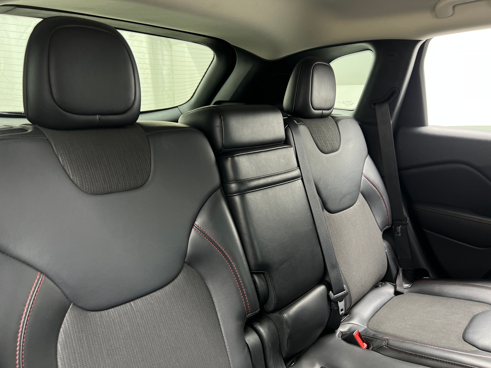 Thumbnail: 2018 Jeep Cherokee - 5