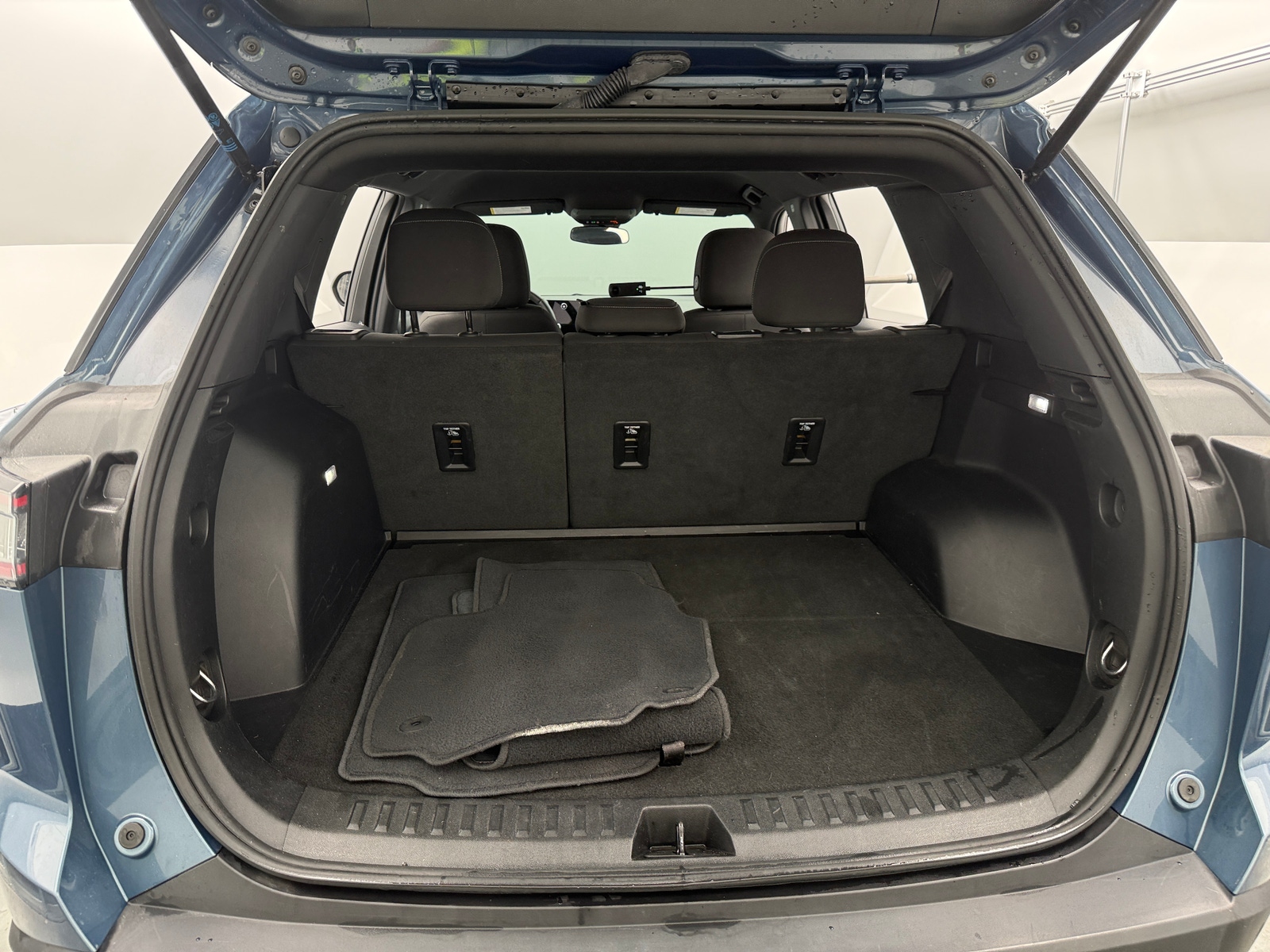 Thumbnail: 2025 Chevrolet Equinox - 7