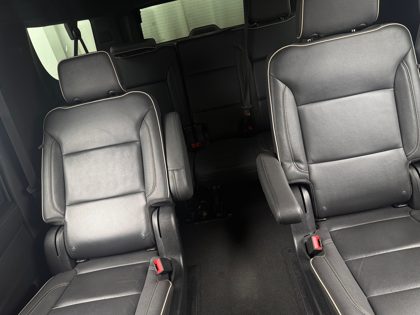 Thumbnail: 2023 Chevrolet Suburban - 5