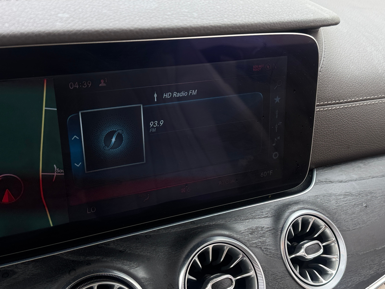 Thumbnail: 2018 Mercedes-Benz E-Class - 2