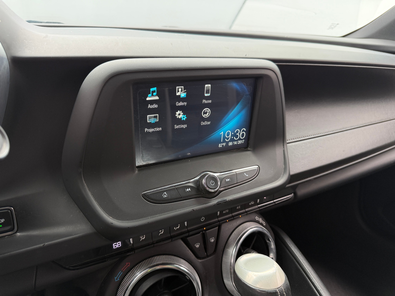 Thumbnail: 2017 Chevrolet Camaro - 3