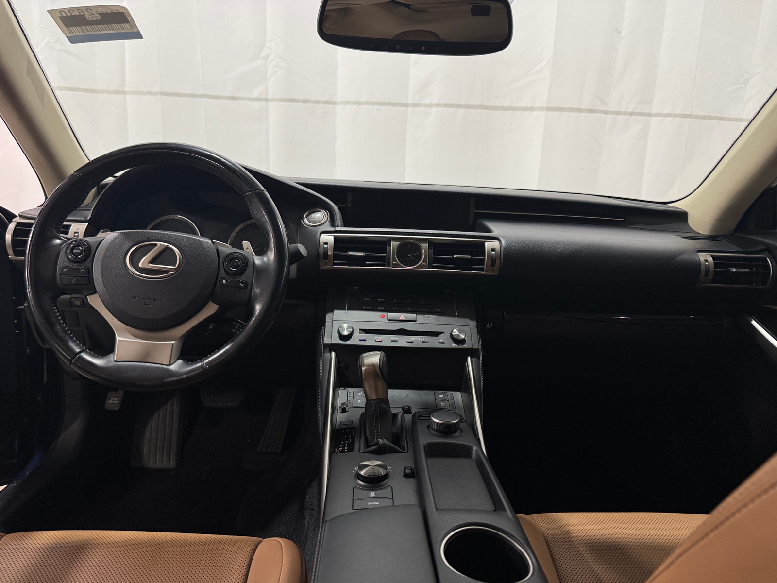 Thumbnail: 2015 Lexus IS - 2