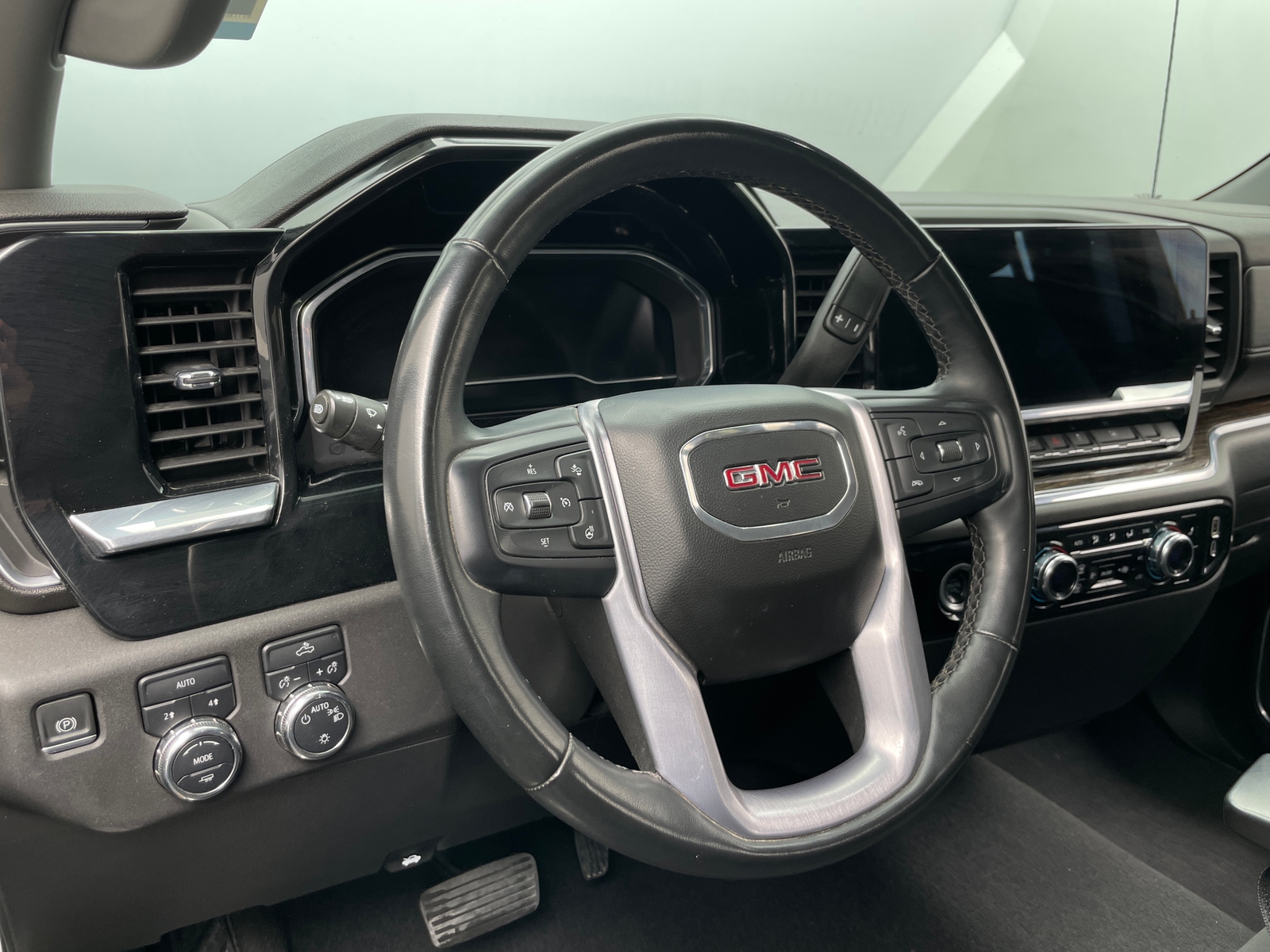 Thumbnail: 2023 GMC Sierra 1500 - 5