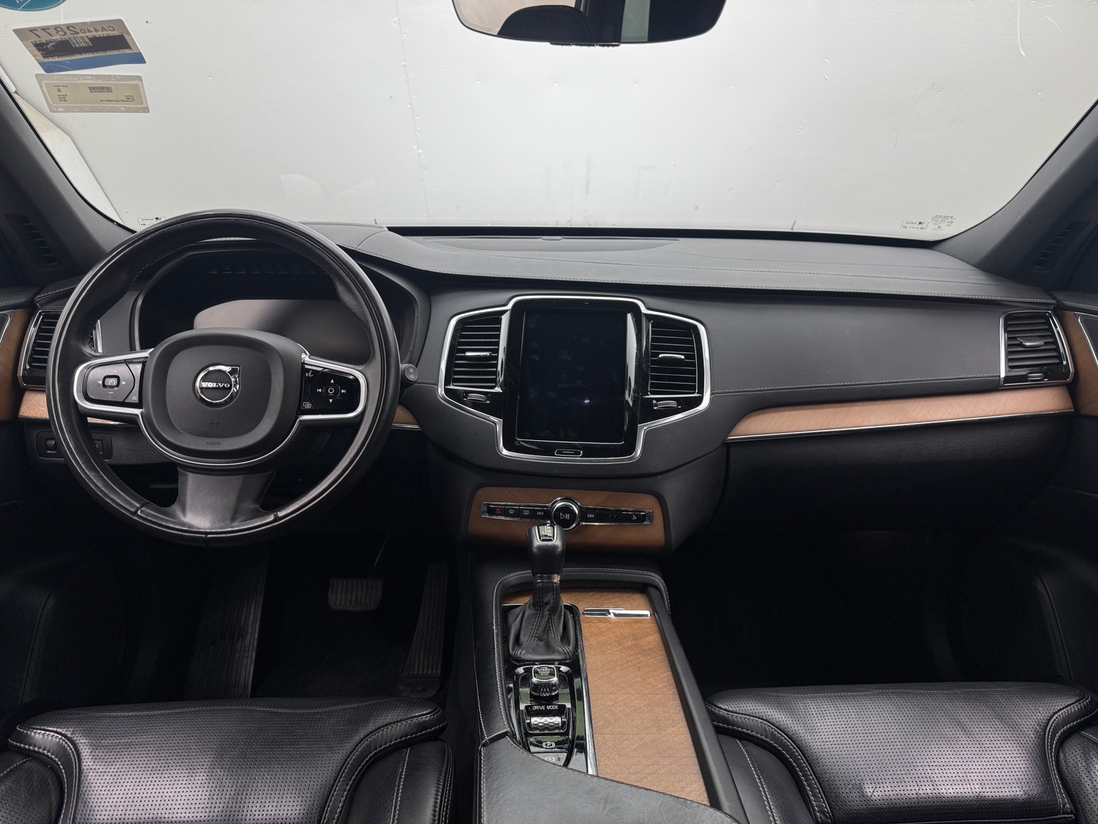 Thumbnail: 2018 Volvo XC90 - 2