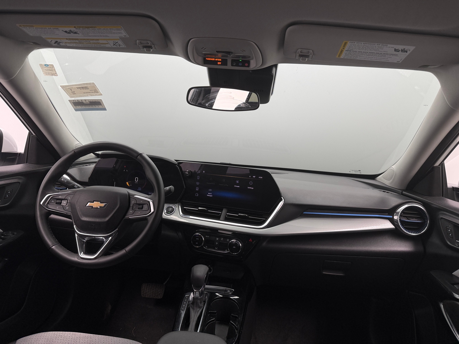 Thumbnail: 2025 Chevrolet Trax - 3