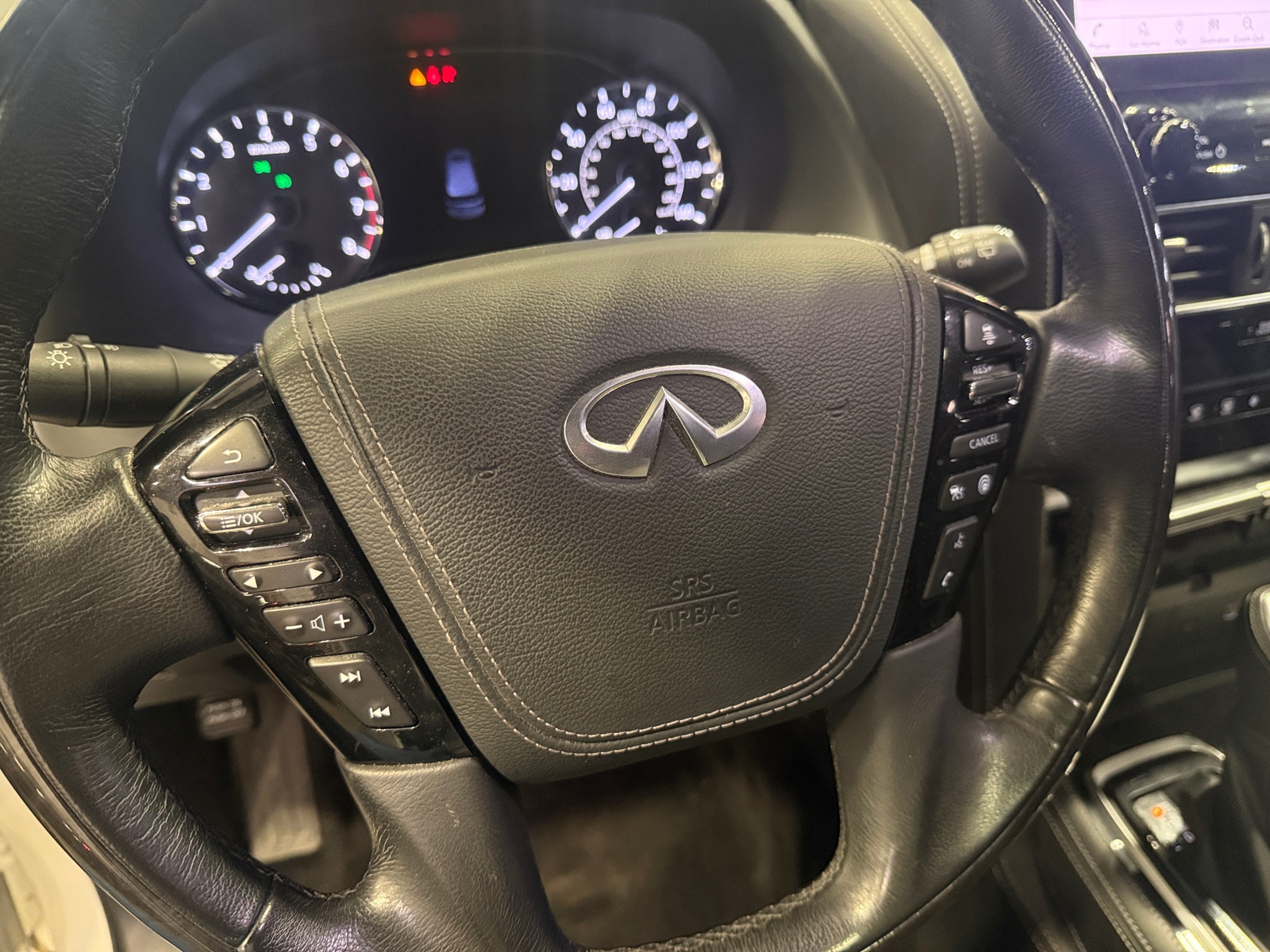 Thumbnail: 2023 INFINITI QX80 - 4