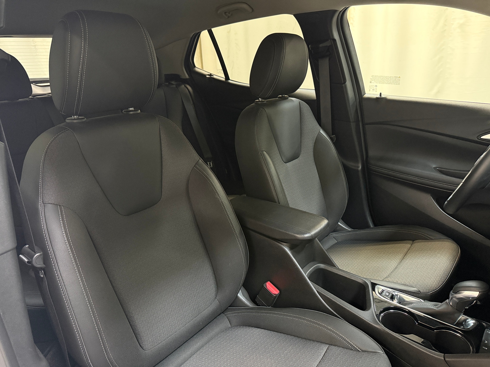 Thumbnail: 2025 Buick Encore GX - 2