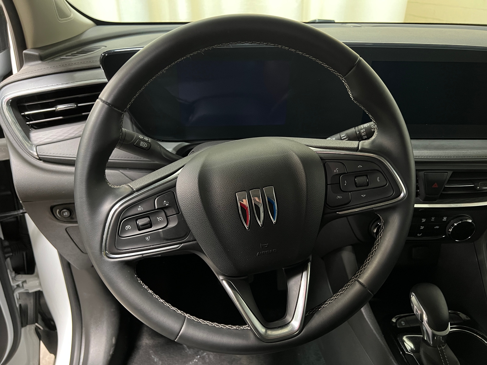 Thumbnail: 2025 Buick Encore GX - 5